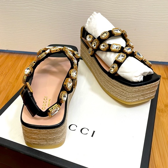 Gucci Crystal Sandals - Picture 4 of 12